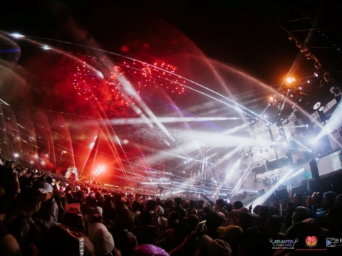 รับออกแบบระบบแสงสีเสียงเทวีคอนเสิร์ต